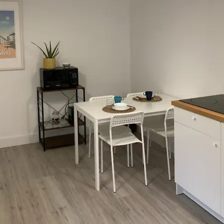Apartman Bleu Idealement Situe Gare Coeur De Acces Bus Direct Futuroscope Poitiers